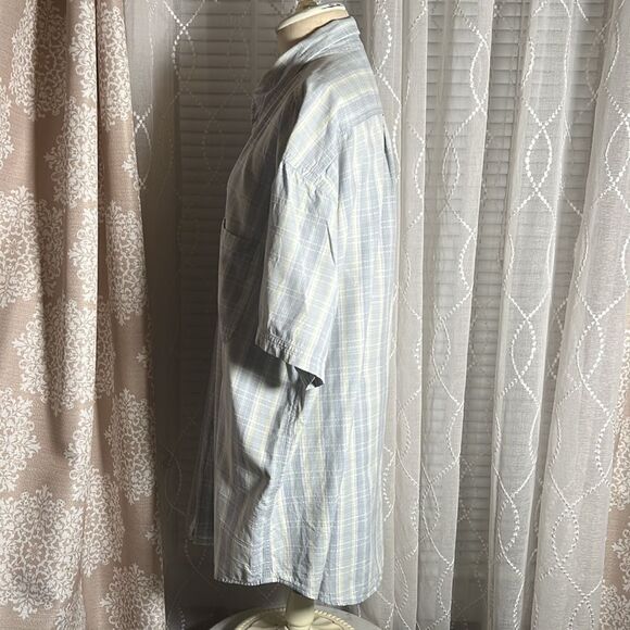 St. John's Bay Men's XL Casual Button Down Shirt 100% Cotton - Picture 2 of 6